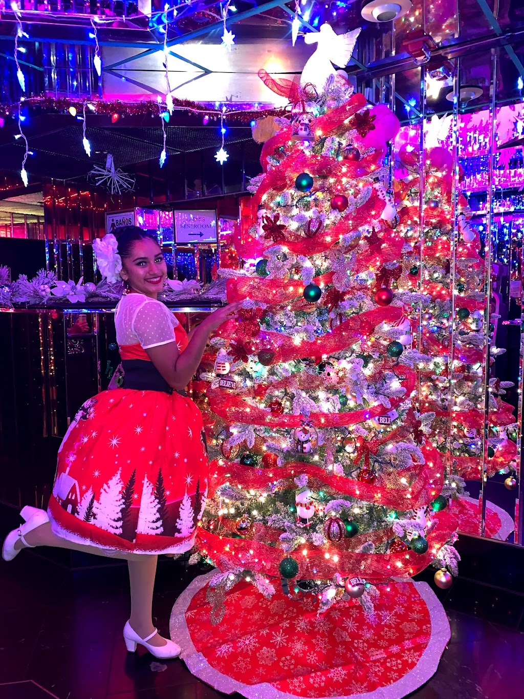 Premier Fiesta Mexicana | 7300 Eastern Ave, Bell Gardens, CA 90201, USA | Phone: (562) 806-9998