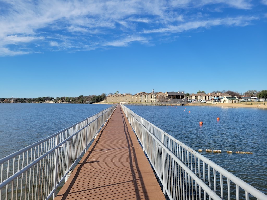 Granbury City Beach Park | 505 E Pearl St, Granbury, TX 76048, USA | Phone: (817) 573-1114