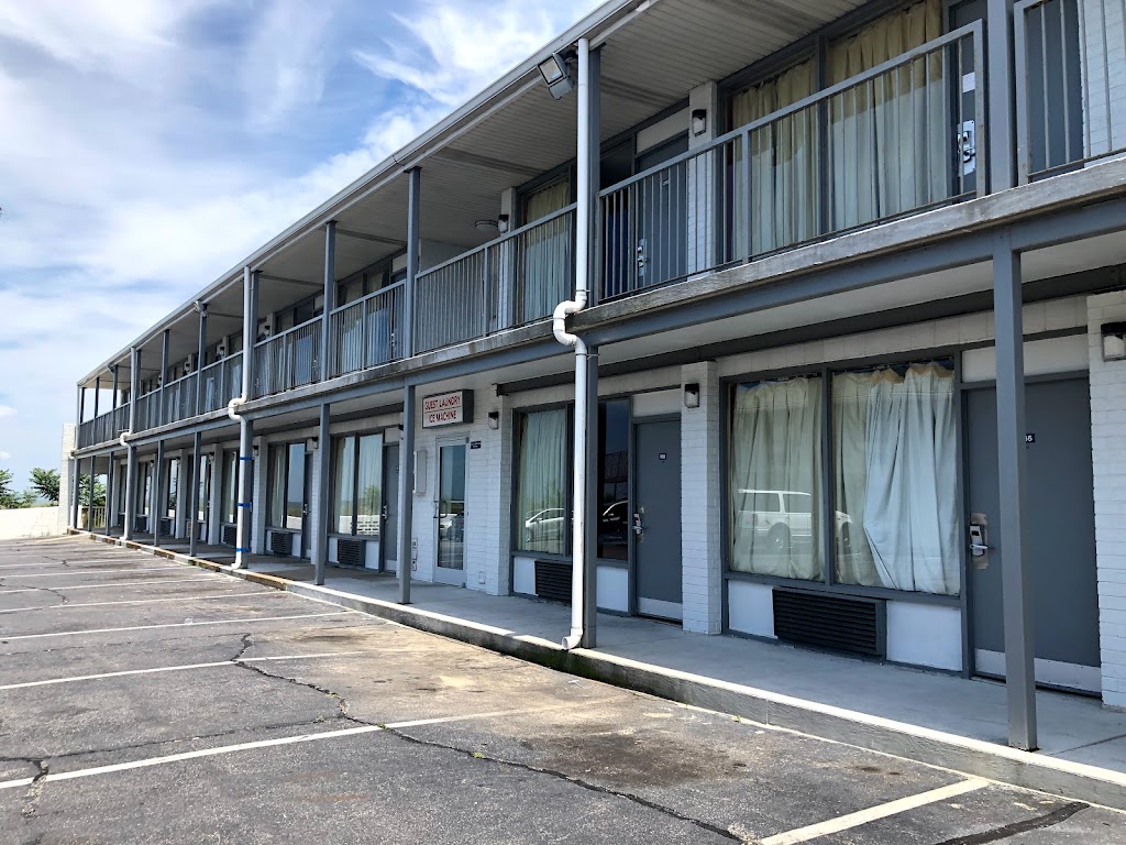 Ocean View Inn | 1020 E Ocean View Ave, Norfolk, VA 23503, USA | Phone: (757) 394-3240