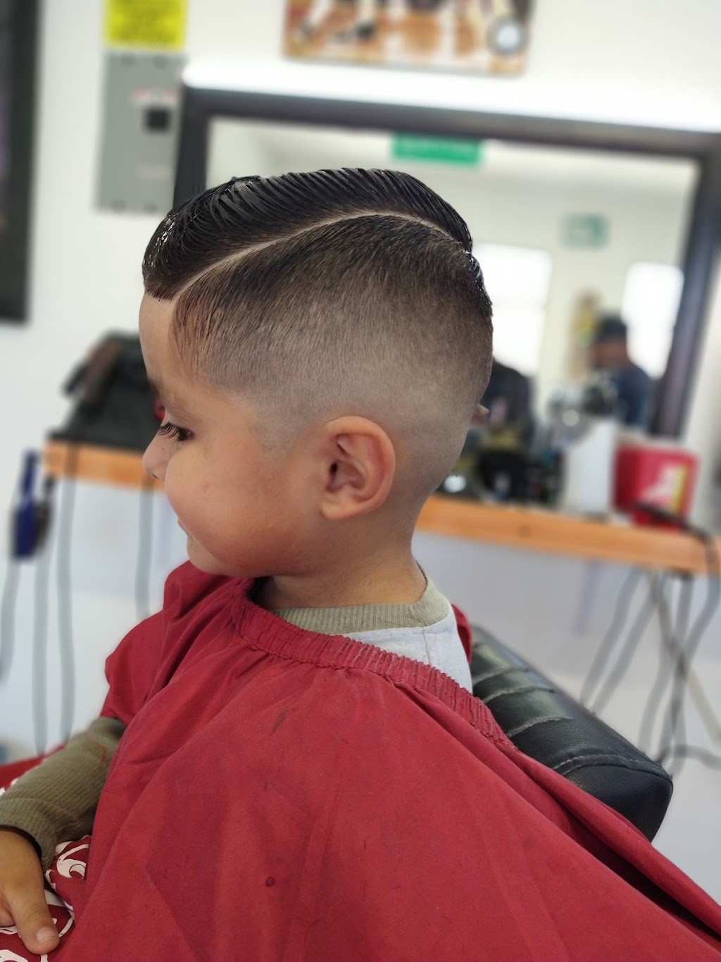 Barberia estilo y vida | C. Isabela LB, Villafontana, Fontana IV, 22206 Tijuana, B.C., Mexico | Phone: 664 569 0410