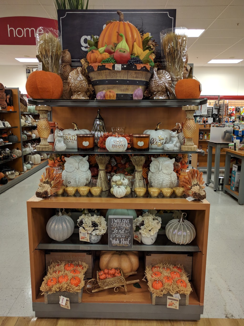 T.J. Maxx | 675 Herndon Ave, Clovis, CA 93611, USA | Phone: (559) 298-0172