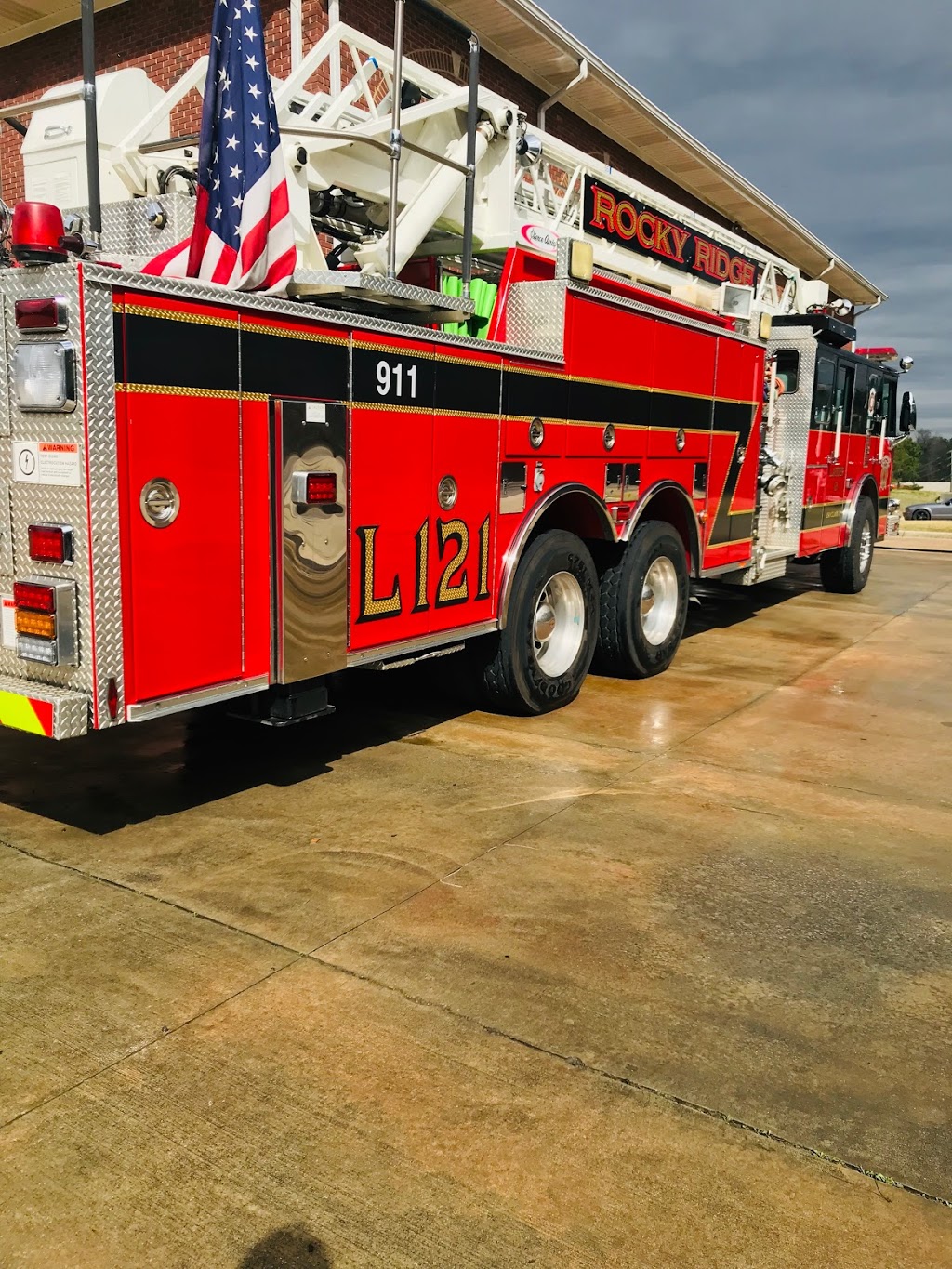 Rocky Ridge Fire Department | 2911 Metropolitan Way, Birmingham, AL 35243, USA | Phone: (205) 822-0532