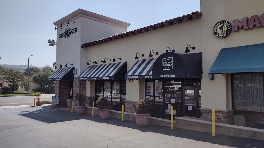 Corner Bakery | 1868 S Pacific Coast Hwy, Redondo Beach, CA 90277, USA | Phone: (310) 540-9379