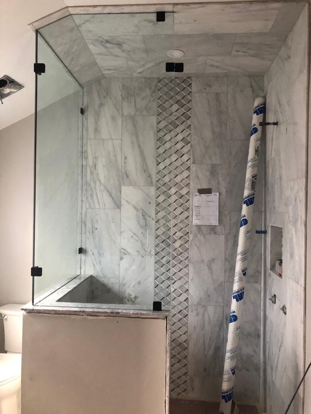 TOTAL GLASS LLC | 13711 Springhaven Dr, Chantilly, VA 20151, USA | Phone: (703) 861-7144