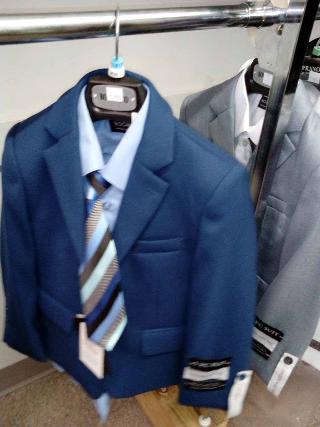 Jacks Mens Wear | 3414 Dorr St #1, Toledo, OH 43607 | Phone: (419) 536-1551