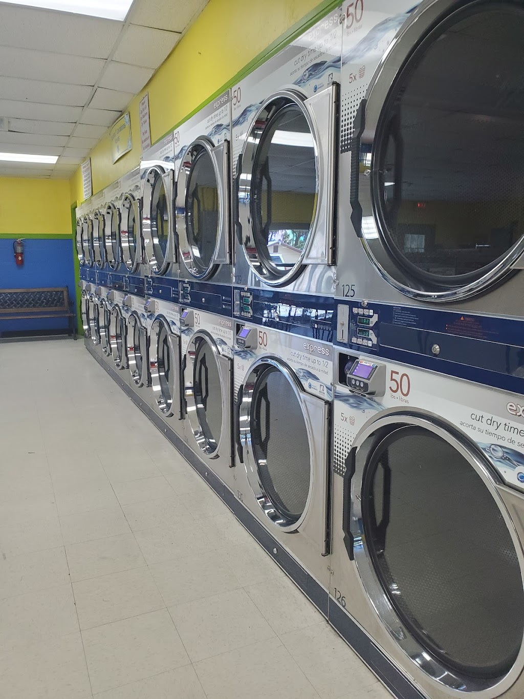 Palmetto coin laundry | 1527 8th Ave W, Palmetto, FL 34221, USA | Phone: (941) 417-7658