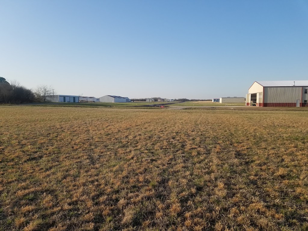 Haskell Airport-2K9 | OK-72, Haskell, OK 74436, USA | Phone: (918) 231-3232