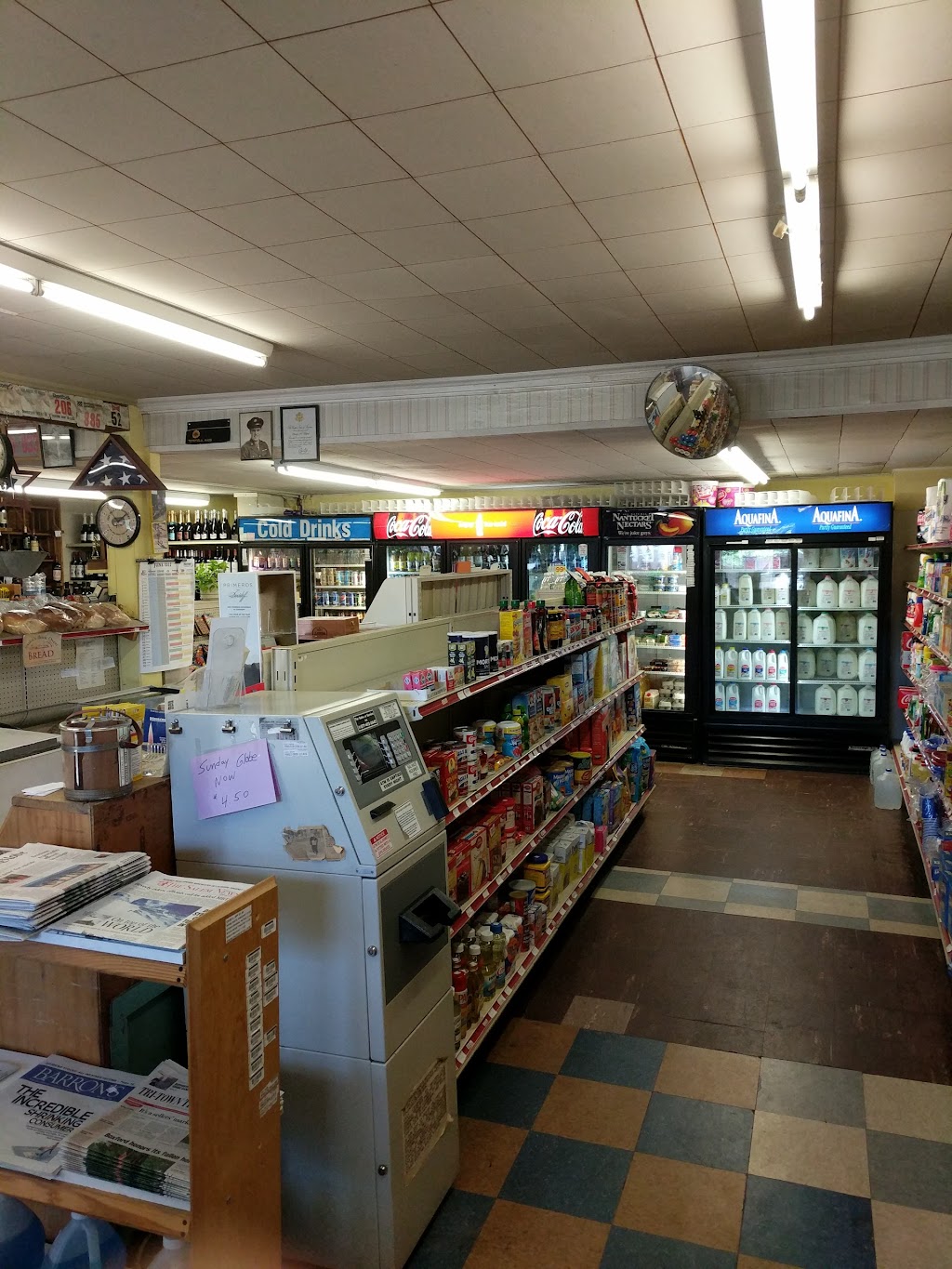 Gils Grocery | 30 Main St, Topsfield, MA 01983 | Phone: (978) 887-5921