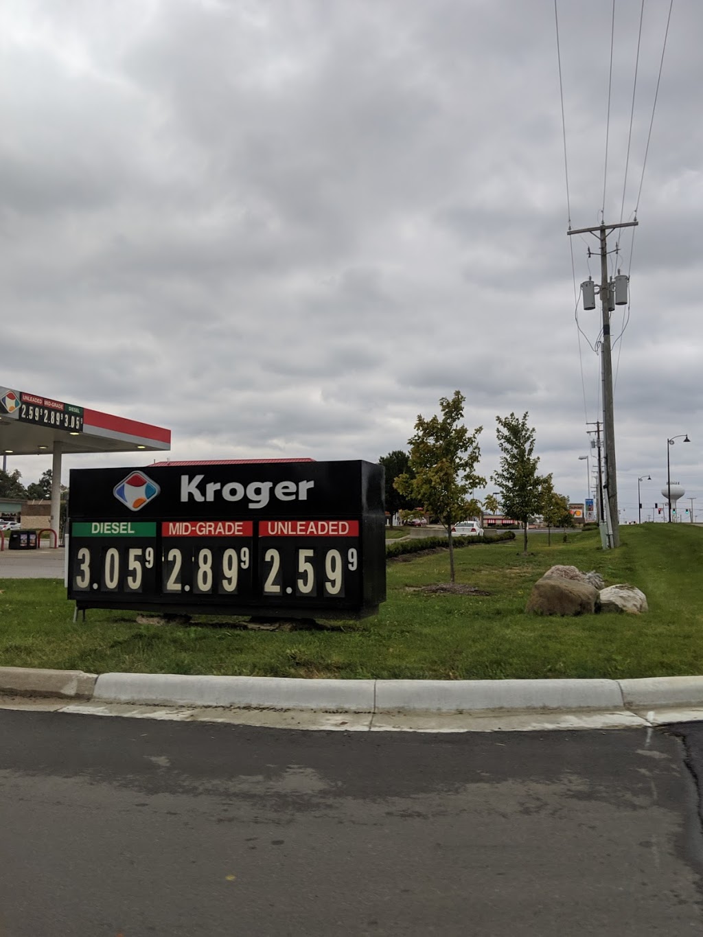 Kroger Fuel Center | 413 E Dupont Rd, Fort Wayne, IN 46825, USA | Phone: (260) 637-4212