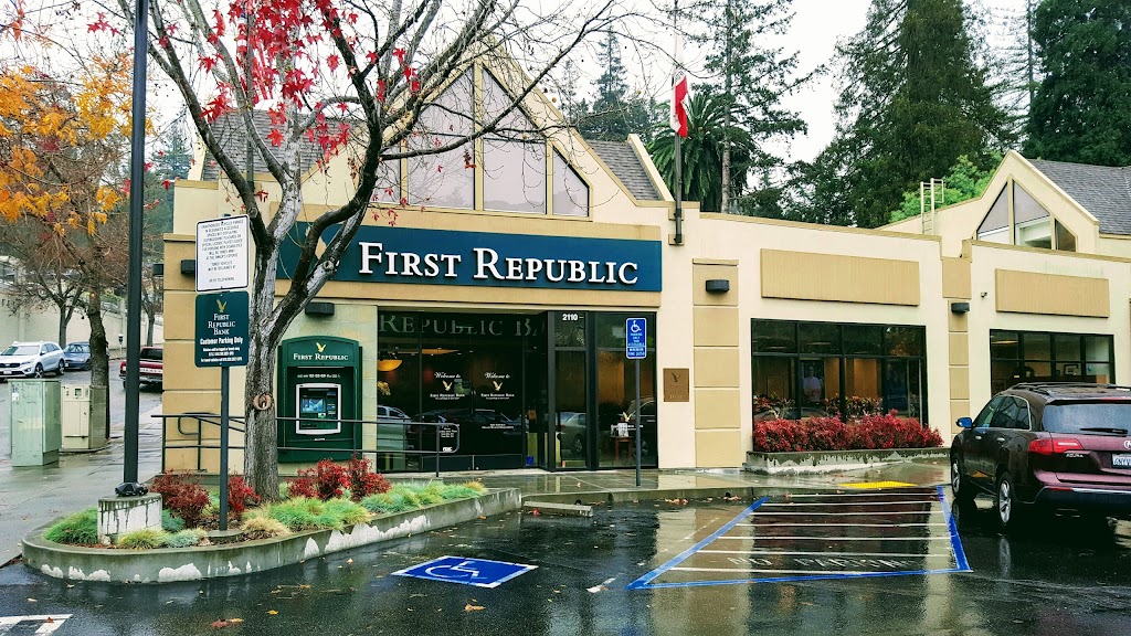 First Republic Bank | 2110 Mountain Blvd, Oakland, CA 94611, USA | Phone: (510) 530-8881