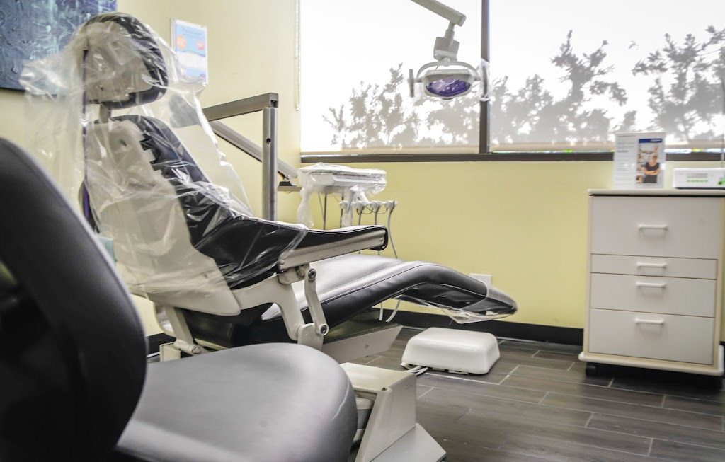 Tustin Smiles / Dental care: Tustin | 17601 17th St, Tustin, CA 92780 | Phone: (714) 681-1113