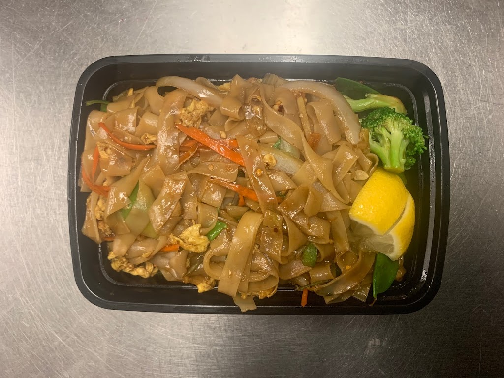 Thai Tanic & -18 degrees F Tea House - Utica, MI | 11201 Hall Rd, Utica, MI 48317, USA | Phone: (586) 247-8788