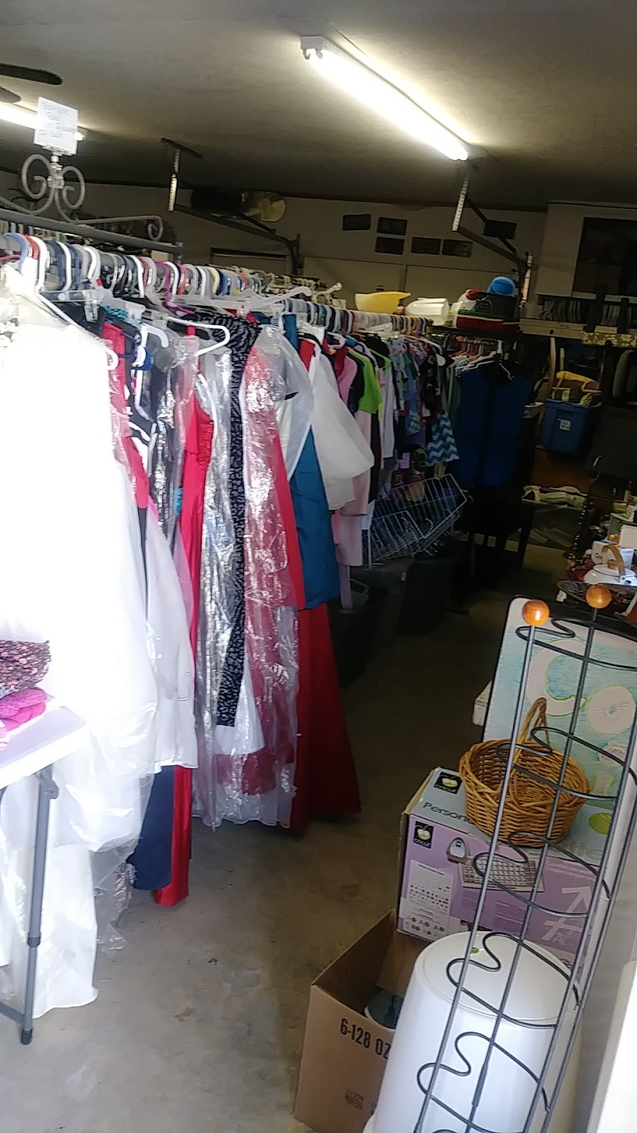 Bayouside Thrift Store | 4317 LA-56, Houma, LA 70363, USA | Phone: (985) 872-9910