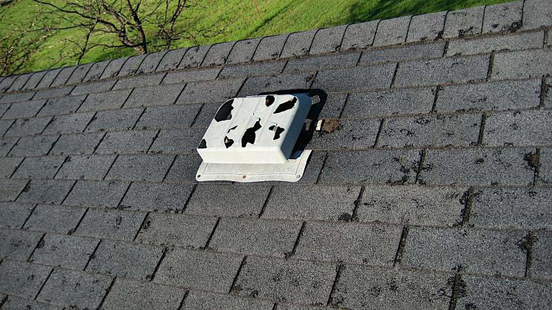 Minneapolis Roofing Repair | 2196 Overlook Dr, Bloomington, MN 55431, USA | Phone: (612) 979-1299