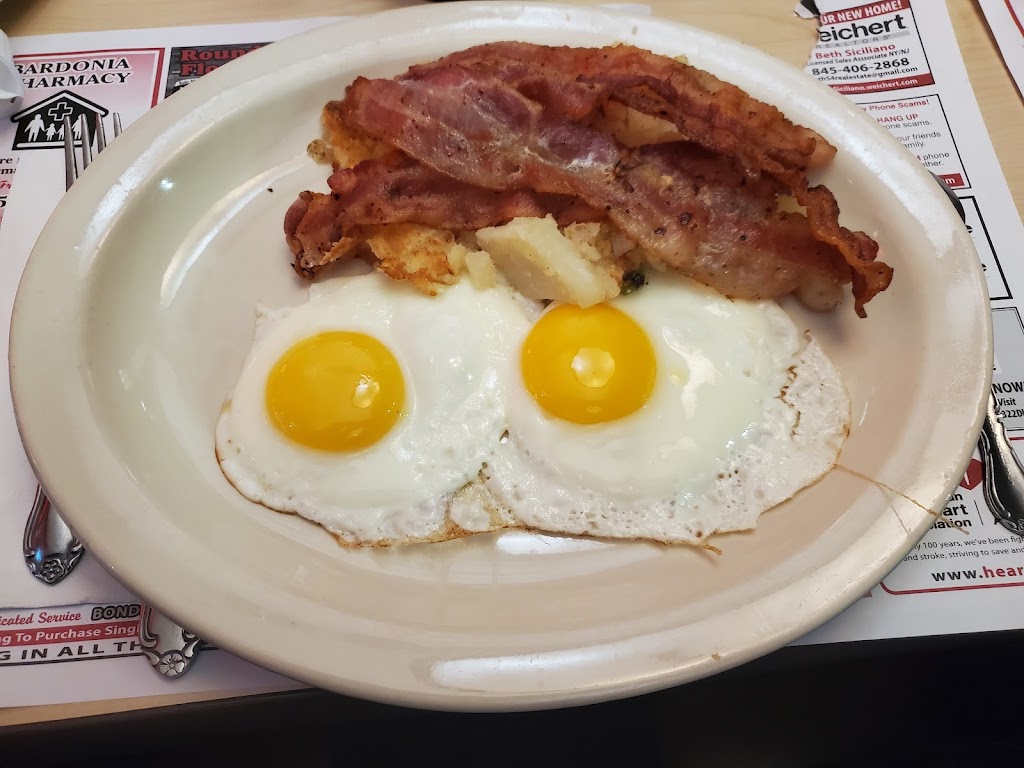 Nanuet Diner | 120 W Route, 59 Rockland Plaza, Nanuet, NY 10954, USA | Phone: (845) 623-2200