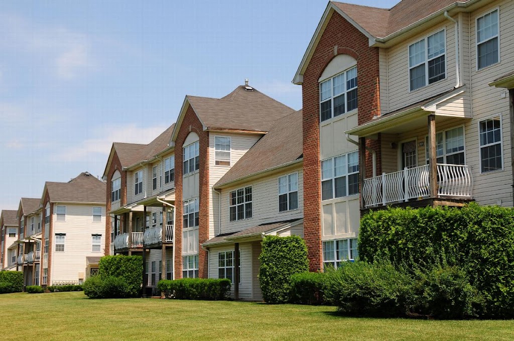 Renaissance Apartments Leasing Center | 301 Renaissance Rd, North Brunswick Township, NJ 08902, USA | Phone: (844) 877-5819