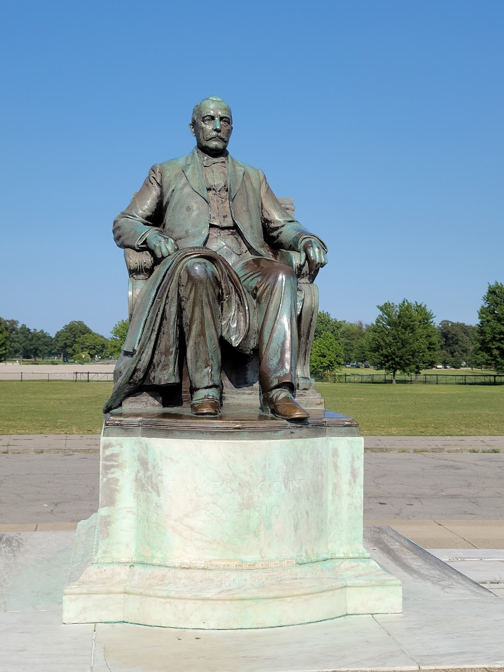 James Scott Memorial Fountain | Sunset Dr, Detroit, MI 48207, USA | Phone: (313) 821-9844