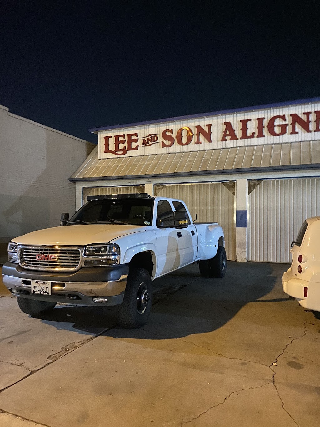 Lee & Son Alignment Services | 711 S Harbor Blvd, Fullerton, CA 92832, USA | Phone: (714) 446-1295