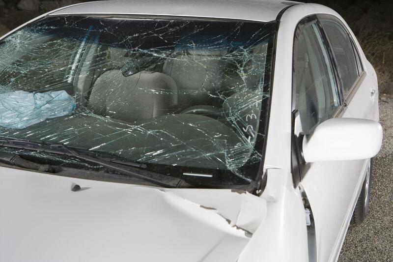 Auto Glass Repair of LA | 4311 Prospect Ave, Los Angeles, CA 90027, USA | Phone: (310) 919-2528