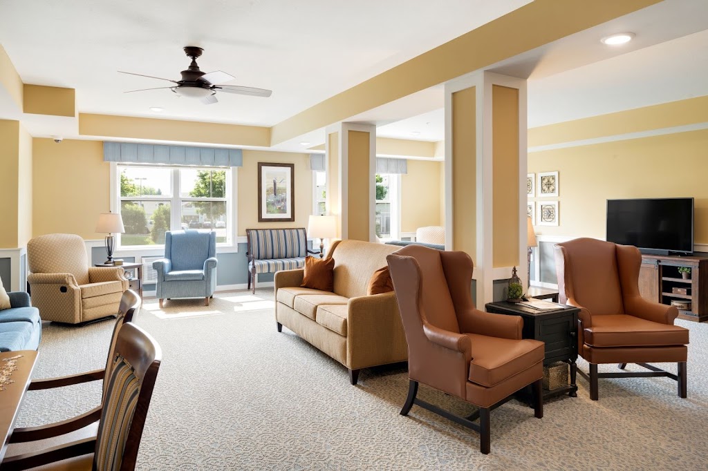 Elk River Senior Living | 11124 183rd Cir NW, Elk River, MN 55330, USA | Phone: (763) 276-7076