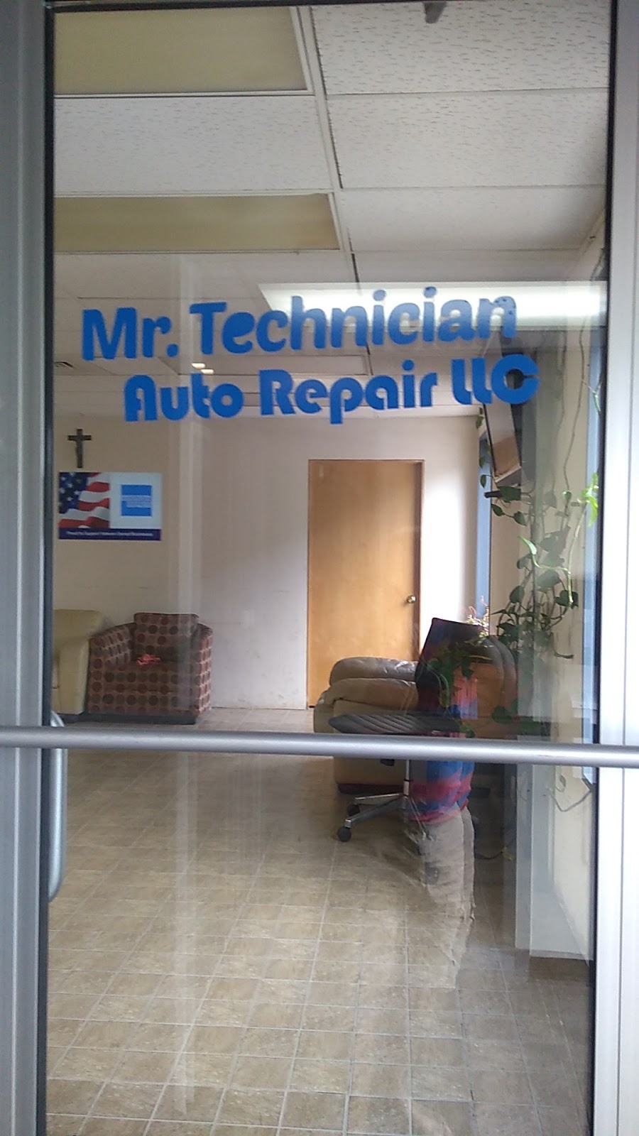 Mr. Technician Auto Repair | 1959 Shawnee Rd #110, Eagan, MN 55122, USA | Phone: (651) 405-6929