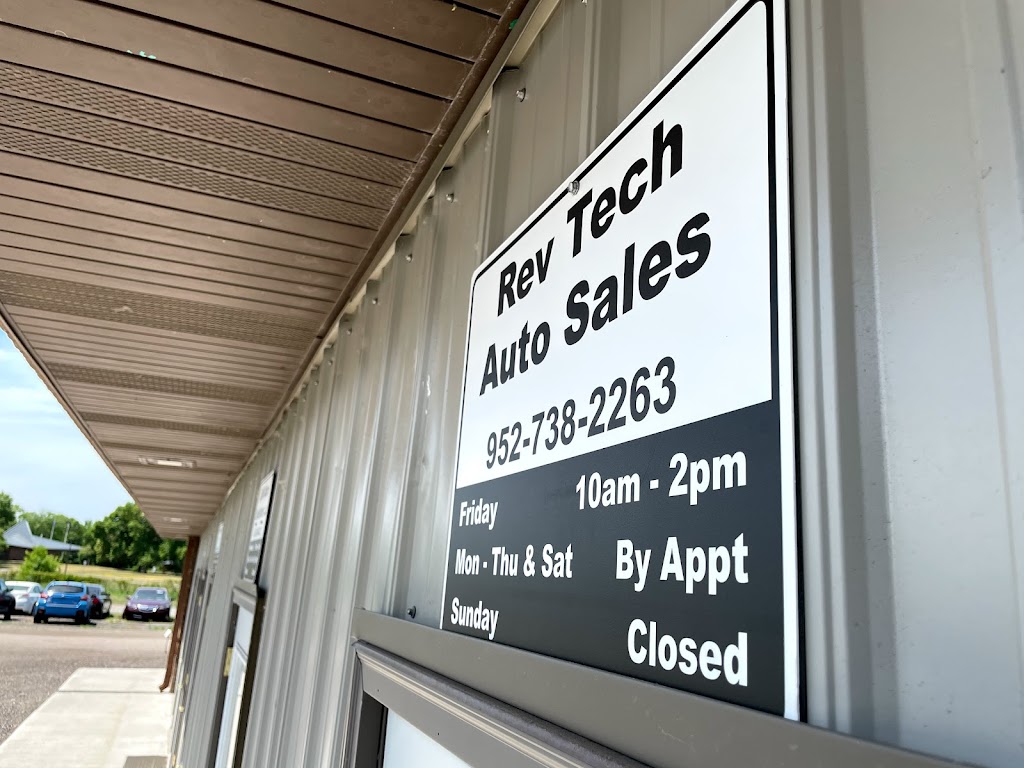 Rev Tech Auto Sales | 1520 9th Ave SW Suite 27, Forest Lake, MN 55025, USA | Phone: (952) 738-2263