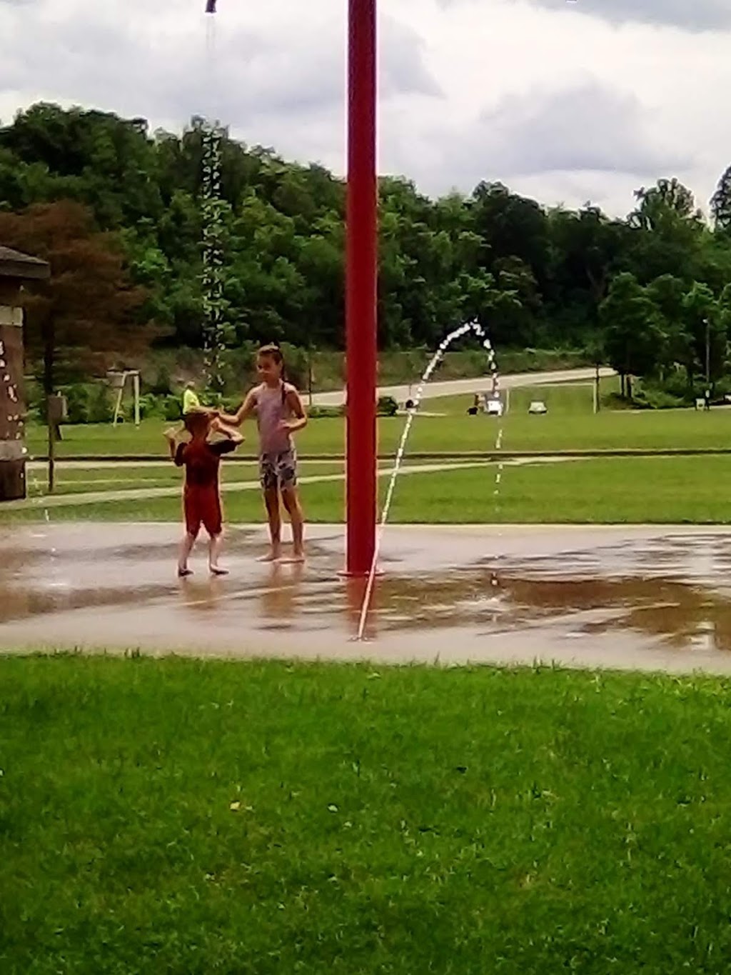 Jim Woods Splash Pad | Sheffield Ave, Steubenville, OH 43952, USA | Phone: (740) 283-6000