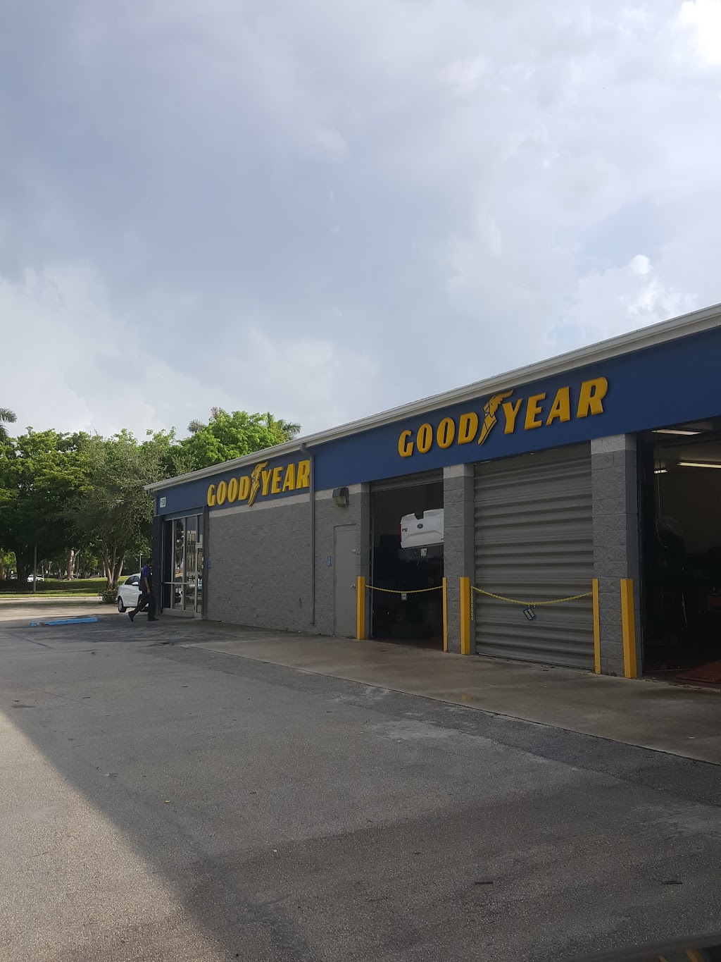 Goodyear Auto Service | 11530 SW 147th Ave, Miami, FL 33196, USA | Phone: (305) 385-9753