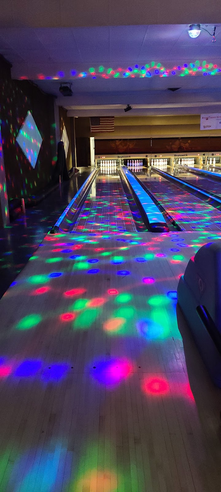 Bryan Lanes | 1307 W High St, Bryan, OH 43506, USA | Phone: (419) 636-2695