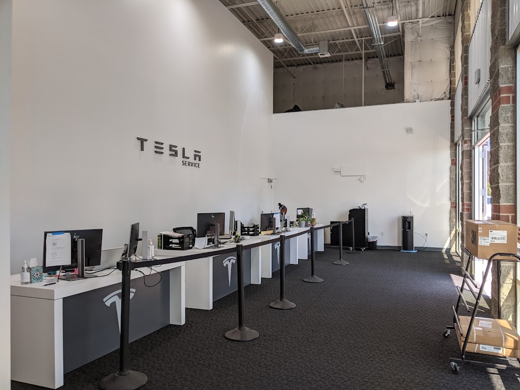 Tesla | 17731 Pacific Hwy, Lynnwood, WA 98037, USA | Phone: (425) 921-4202