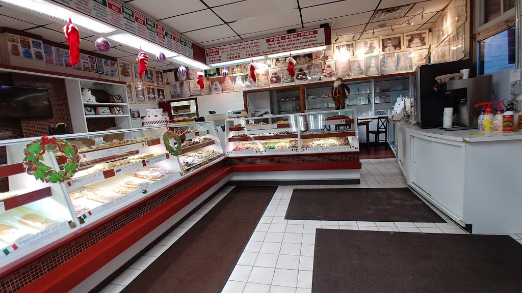 Colozzas Bakery | 5880 Ridge Rd, Parma, OH 44129, USA | Phone: (440) 885-0453