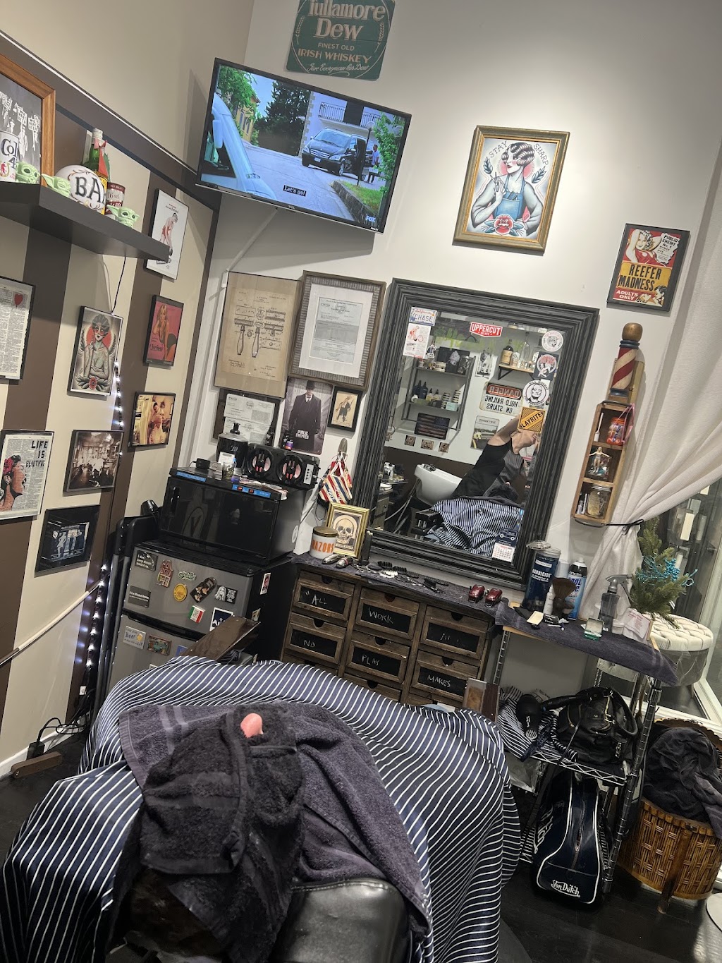 Cut To The Chase Barbershop | Cut To The Chase Barbershop, 25860 Tournament Rd, Valencia, CA 91355 | Phone: (818) 404-1395