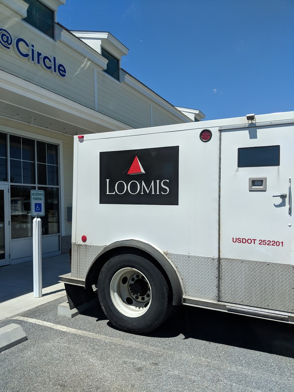 Loomis Armored US | 1105 Main St, Wakefield, MA 01880, USA | Phone: (781) 246-0320