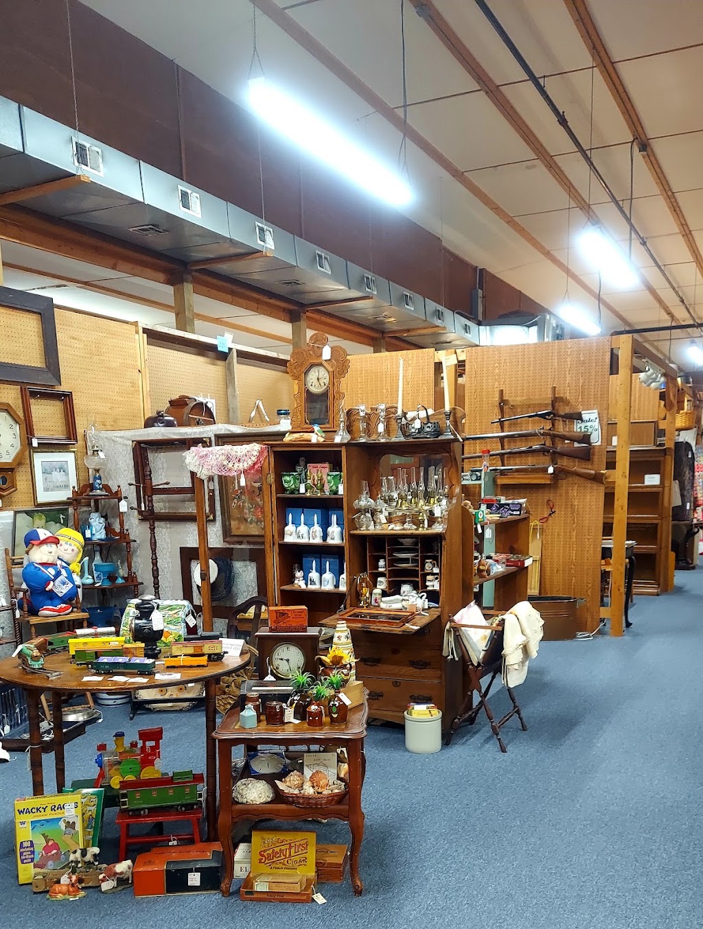 Platte Valley Antique Mall | 13017 238th St, Greenwood, NE 68366, USA | Phone: (402) 944-2949