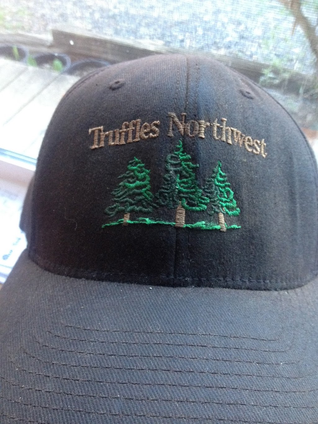 Truffles Northwest | 18900 SE McQuaw Rd, Sandy, OR 97055, USA | Phone: (503) 575-0015