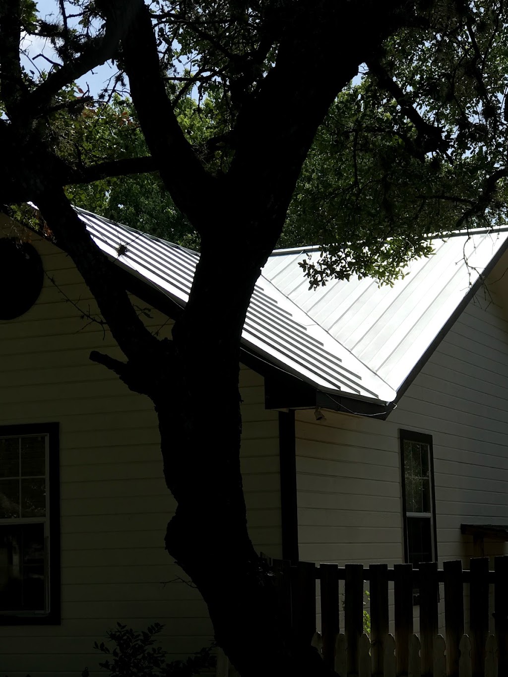 Spring Branch Roofing | 5034 Apache Moon, Spring Branch, TX 78070, USA | Phone: (830) 302-9878