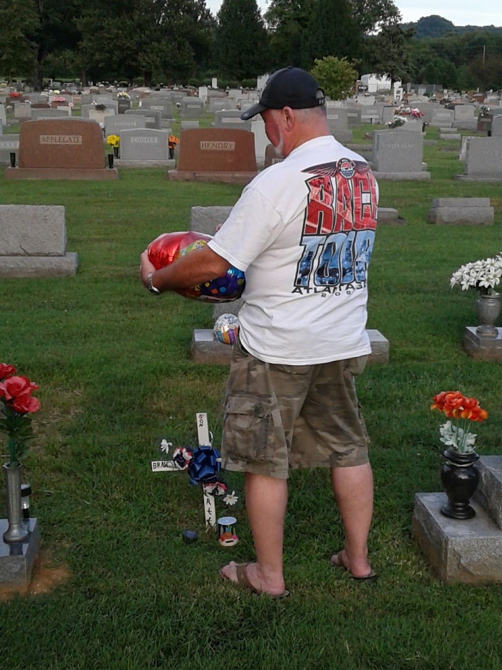 Bethany Memorial Cemetery | 10917 Dixie Hwy, Valley Station, KY 40272, USA | Phone: (502) 937-4128