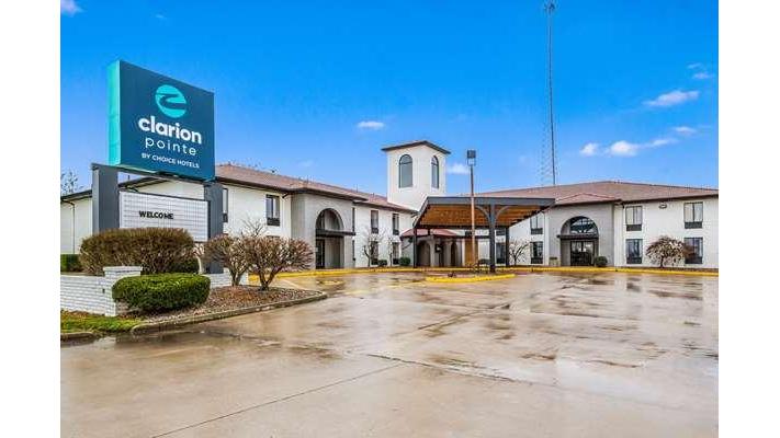 Clarion Pointe Richmond North near University | 1751 Lexington Rd, Richmond, KY 40475, USA | Phone: (859) 623-9121