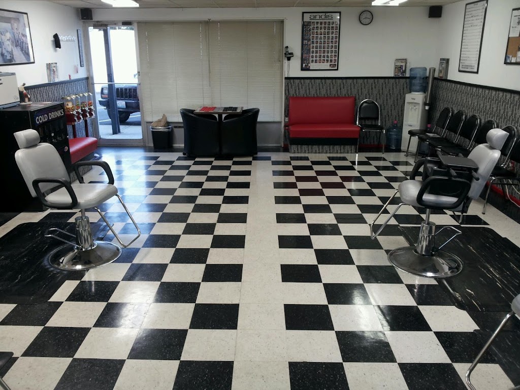 Straight Line Barber Shop | 9504 E 63rd St # 104A, Raytown, MO 64133, USA | Phone: (816) 313-1109