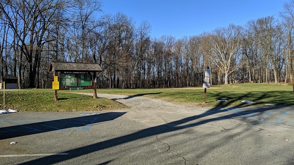 Sugarloaf Parking Lot, Lewis Morris County Park | Sugarloaf Rd, Mendham, NJ 07945, USA | Phone: (973) 326-7600