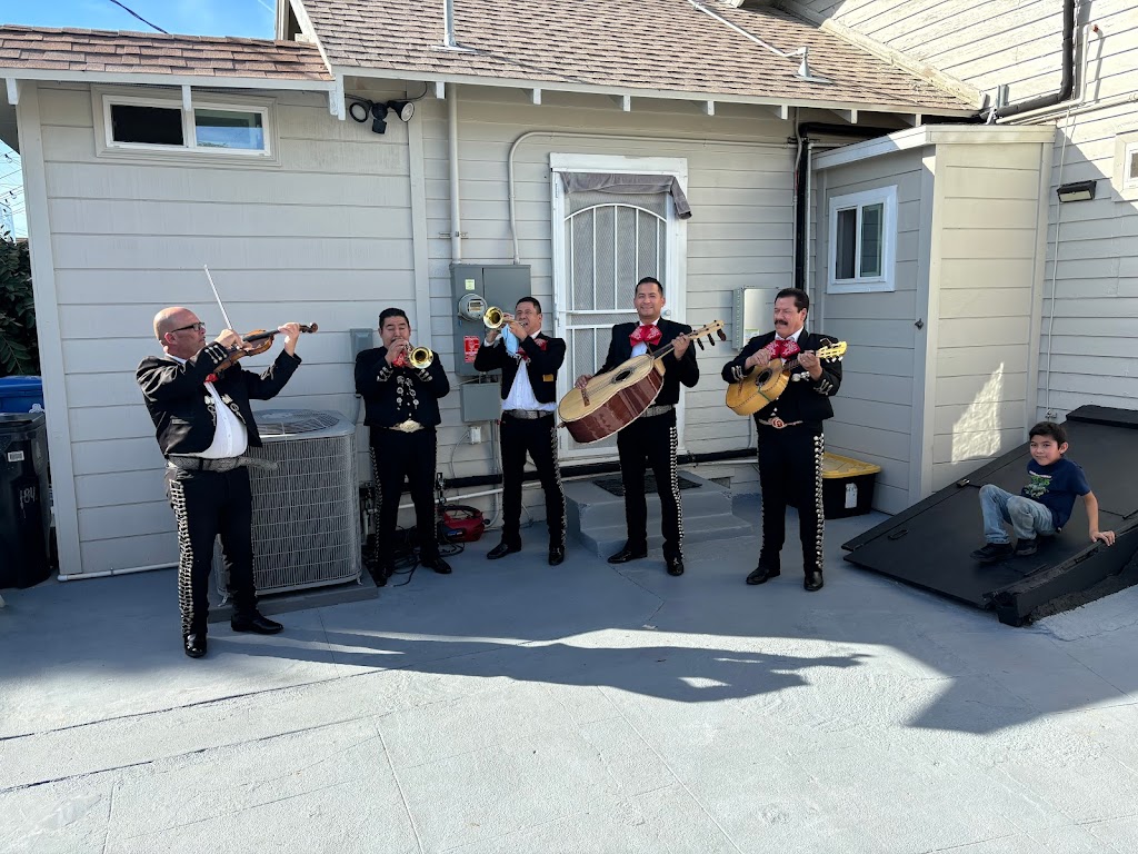 Mariachi alma viva | 10806 saint James ave, South Gate, CA 90280, USA | Phone: (310) 736-7461