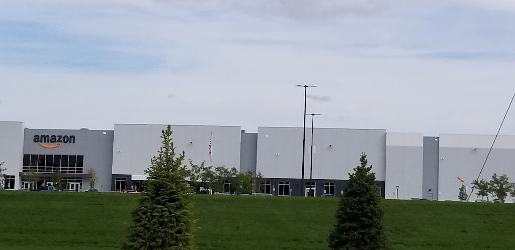 Amazon Fulfillment Center (DET2) | 50500 Mound Rd, Shelby Township, MI 48317, USA | Phone: (855) 898-0093