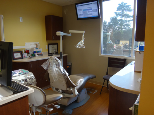 Riccobene Associates Family Dentistry | 4400 Falls of Neuse Rd #202, Raleigh, NC 27609, USA | Phone: (919) 872-1000