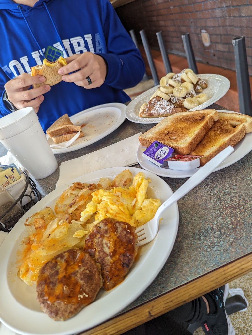 Waffle Shop | 3864 Mt Vernon Ave, Alexandria, VA 22305, USA | Phone: (703) 836-8851