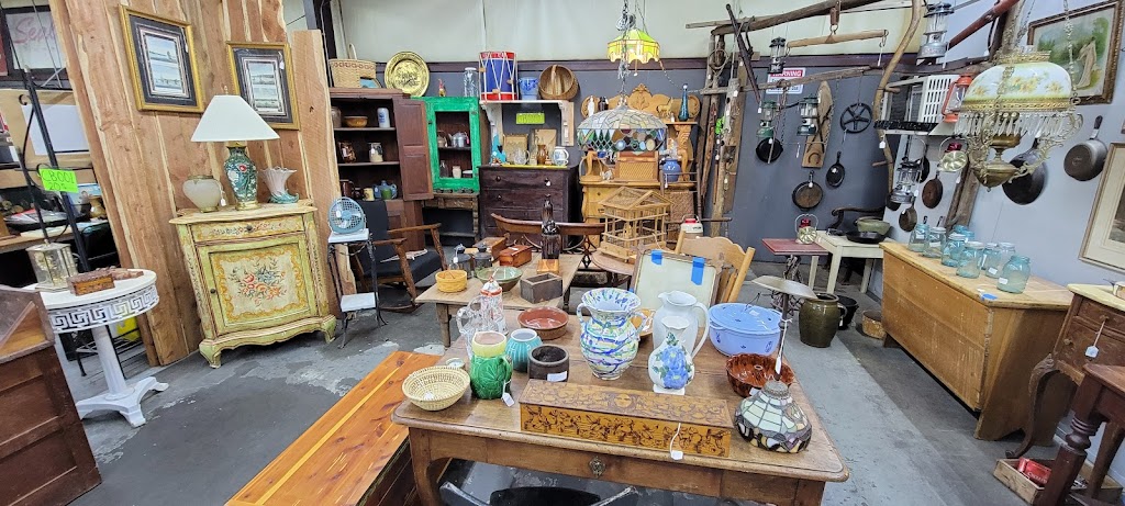 Mountain View Antiques | 121 Shannon Bradley Rd, Gastonia, NC 28052, USA | Phone: (704) 671-2107