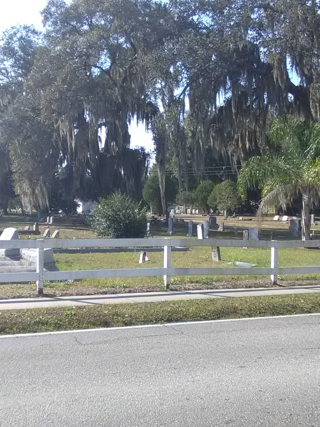 Seffner Cemetery | 609 E Wheeler Rd, Seffner, FL 33584, USA | Phone: (813) 689-4412