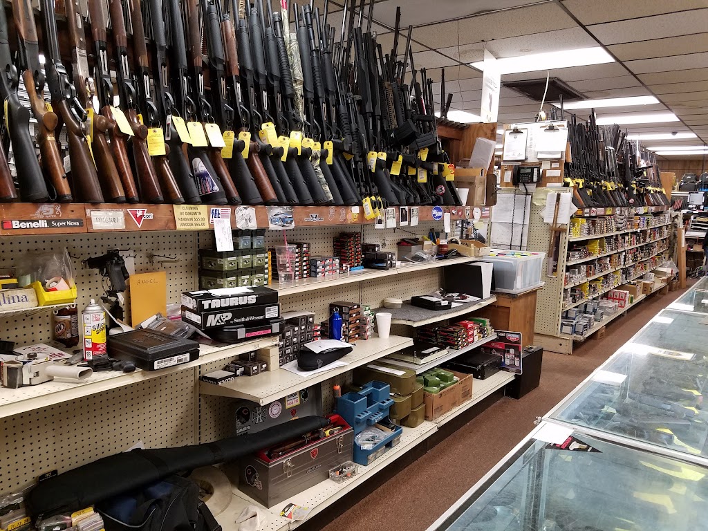 Midwest Guns & Pistol Range | 8565 Plainfield Rd, Lyons, IL 60534, USA | Phone: (708) 447-4848