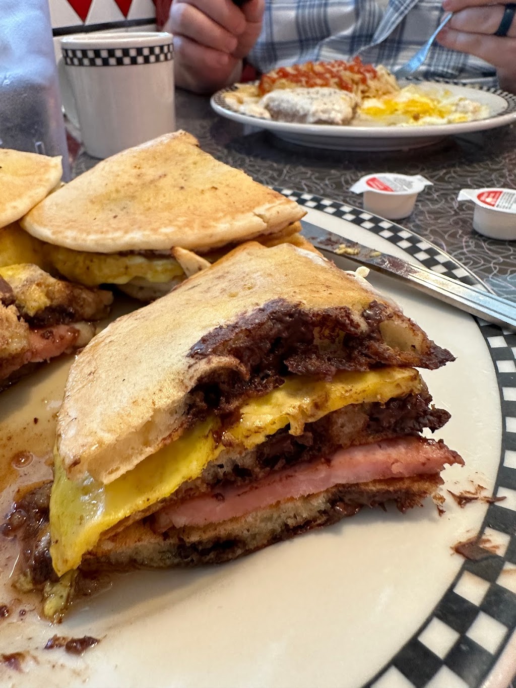 Marys Diner | 2600 Green Rd, Madison, OH 44057, USA | Phone: (440) 983-4055