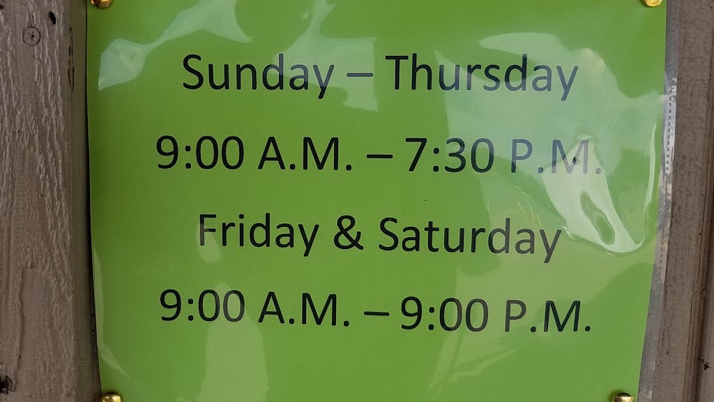 Lake Lorelei Fishermans Wharf | 48 Keil Dr, Fayetteville, OH 45118, USA | Phone: (513) 875-3332