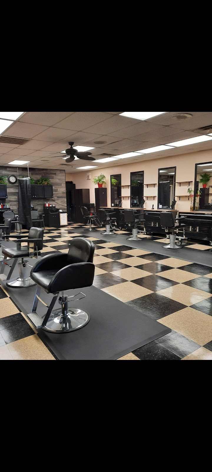 Tangles Hair Salon | 4045 Marshall Rd, Dayton, OH 45429, USA | Phone: (937) 395-4780